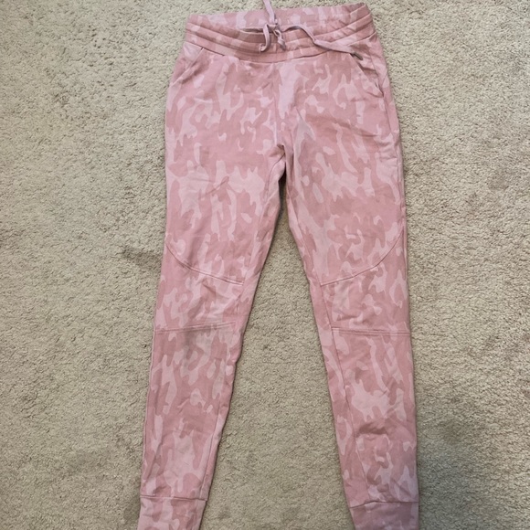 Buffbunny Mauve Camo Joggers! - Picture 5 of 5